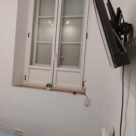 Habitacion En Madridアパートメント エクステリア 写真