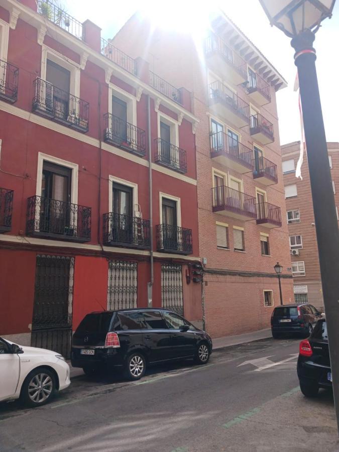 Habitacion En Madridアパートメント エクステリア 写真